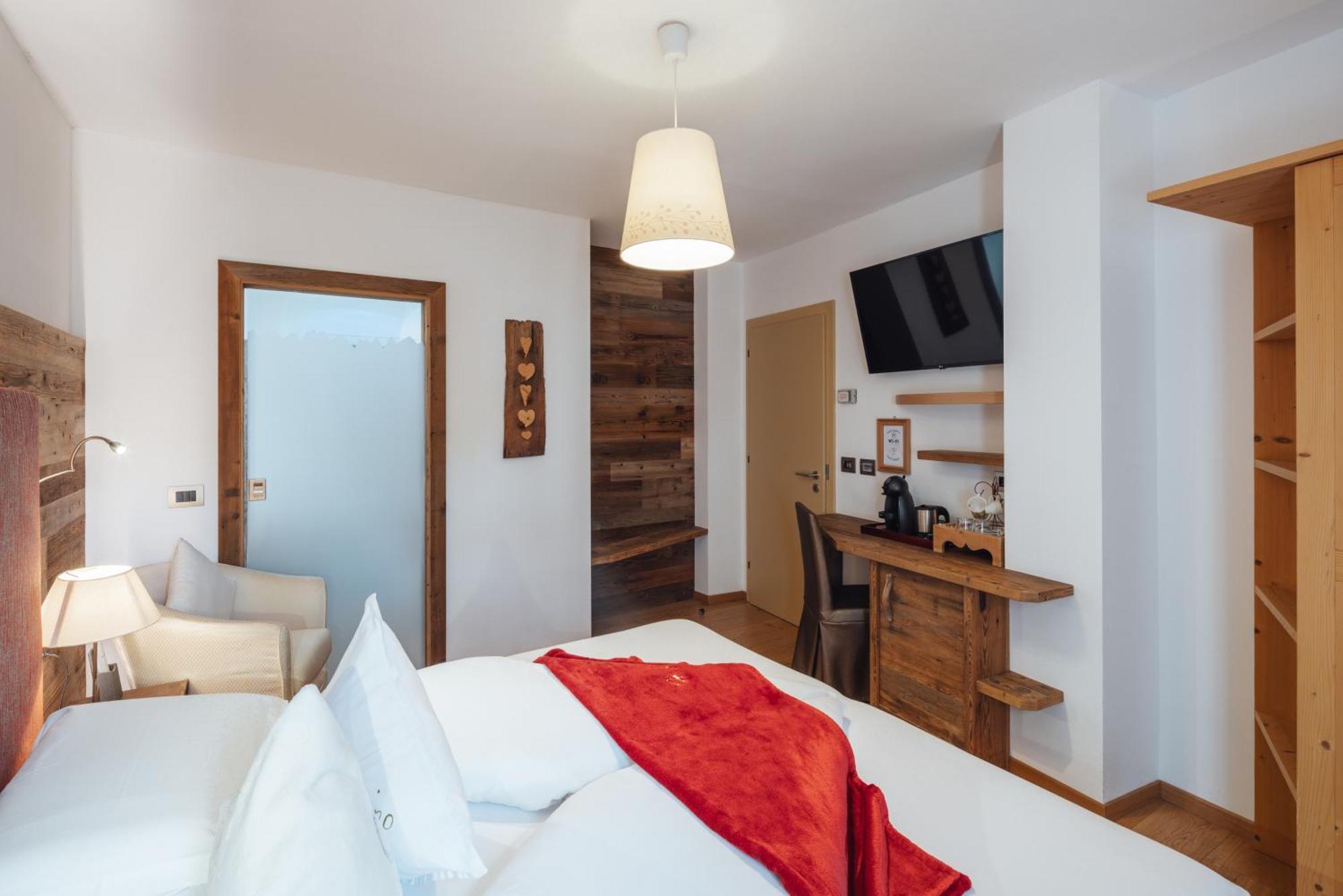 Hotel Garnì Laurino Cavalese Esterno foto