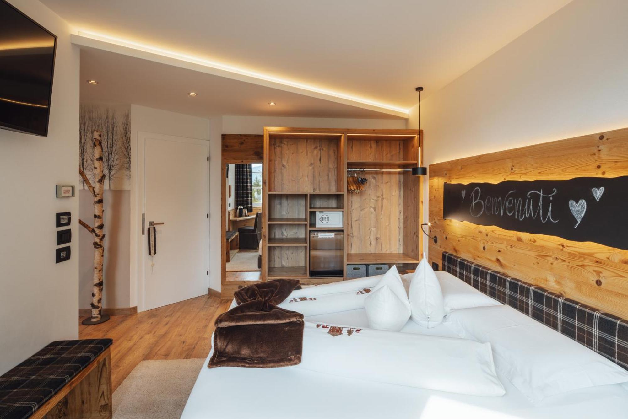 Hotel Garnì Laurino Cavalese Esterno foto