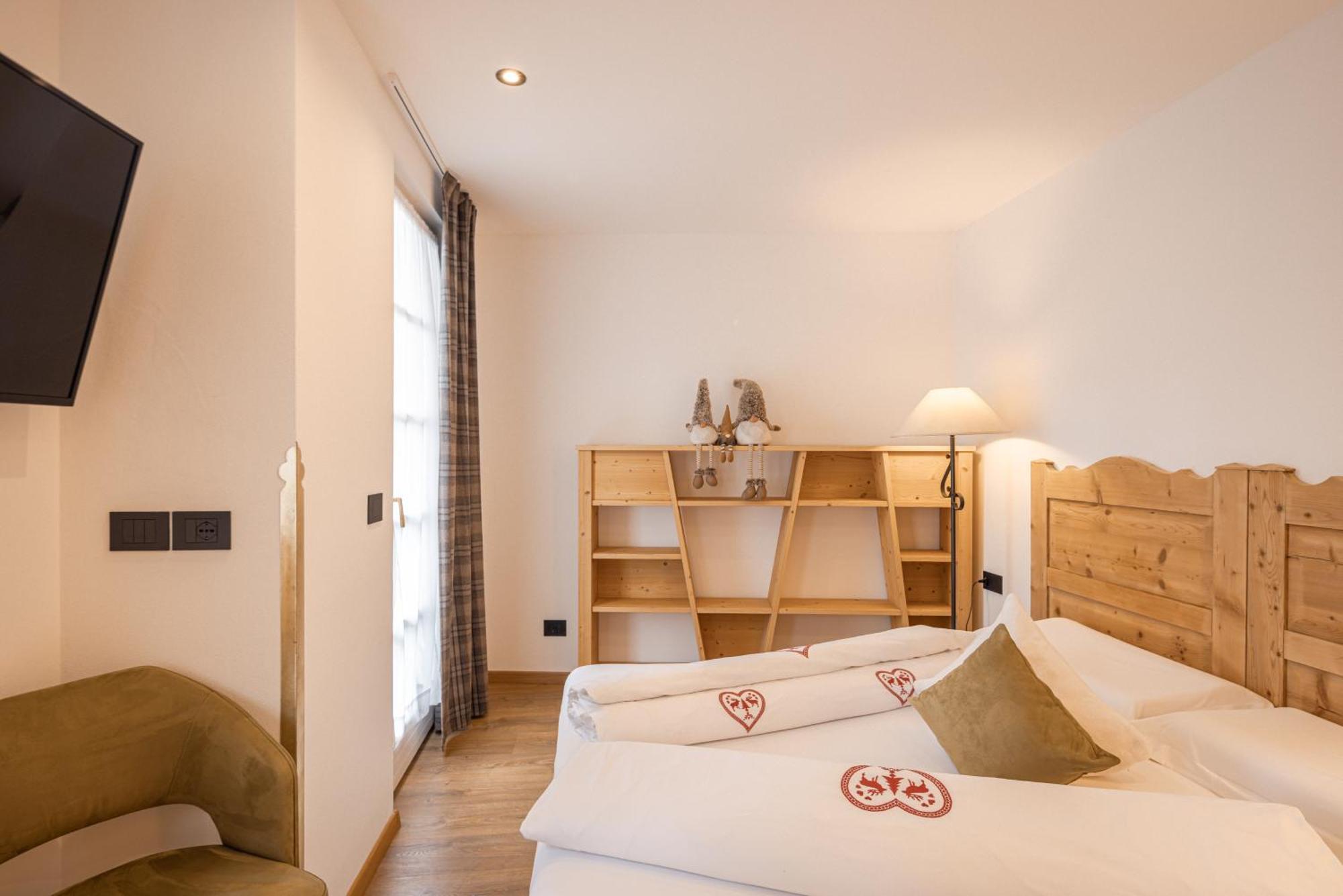 Hotel Garnì Laurino Cavalese Esterno foto