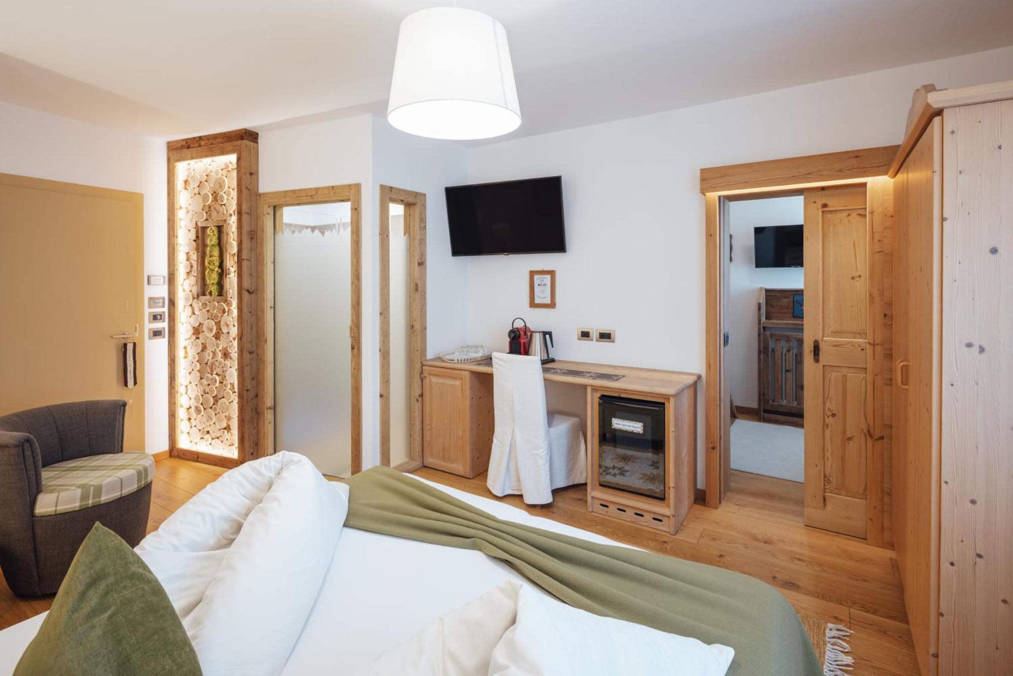 Hotel Garnì Laurino Cavalese Esterno foto